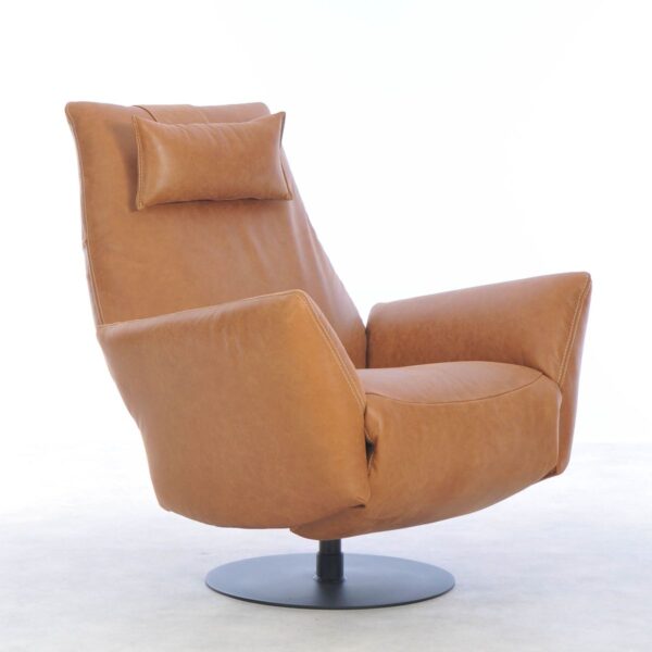 Lounge chair Jakob