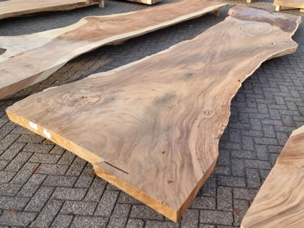 Table suar 28509