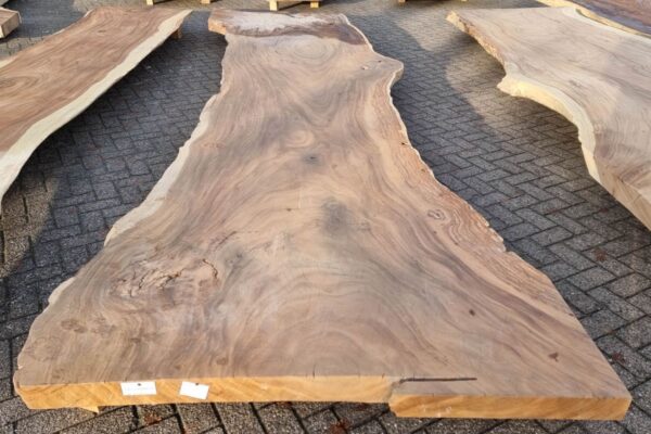 Table suar 28509