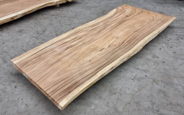 Live edge table suar 30510