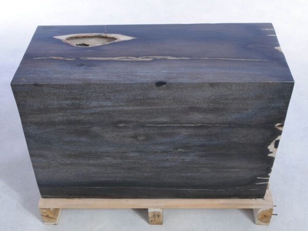 Bijzettafel versteend hout 45020