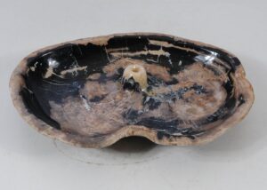 Bowl petrified wood 56010