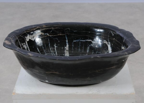 Bowl petrified wood 57020